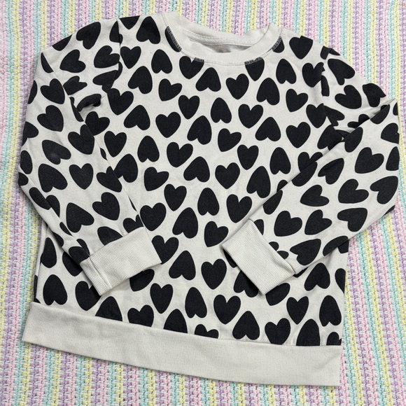Cat & Jack Other - Cat & Jack White & Black Girls Heart Print Sweater Kids Pullover Size M (7/8 ) !